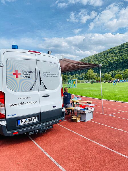 MTW des DRK Neckargemünd-Bammental im Stadion